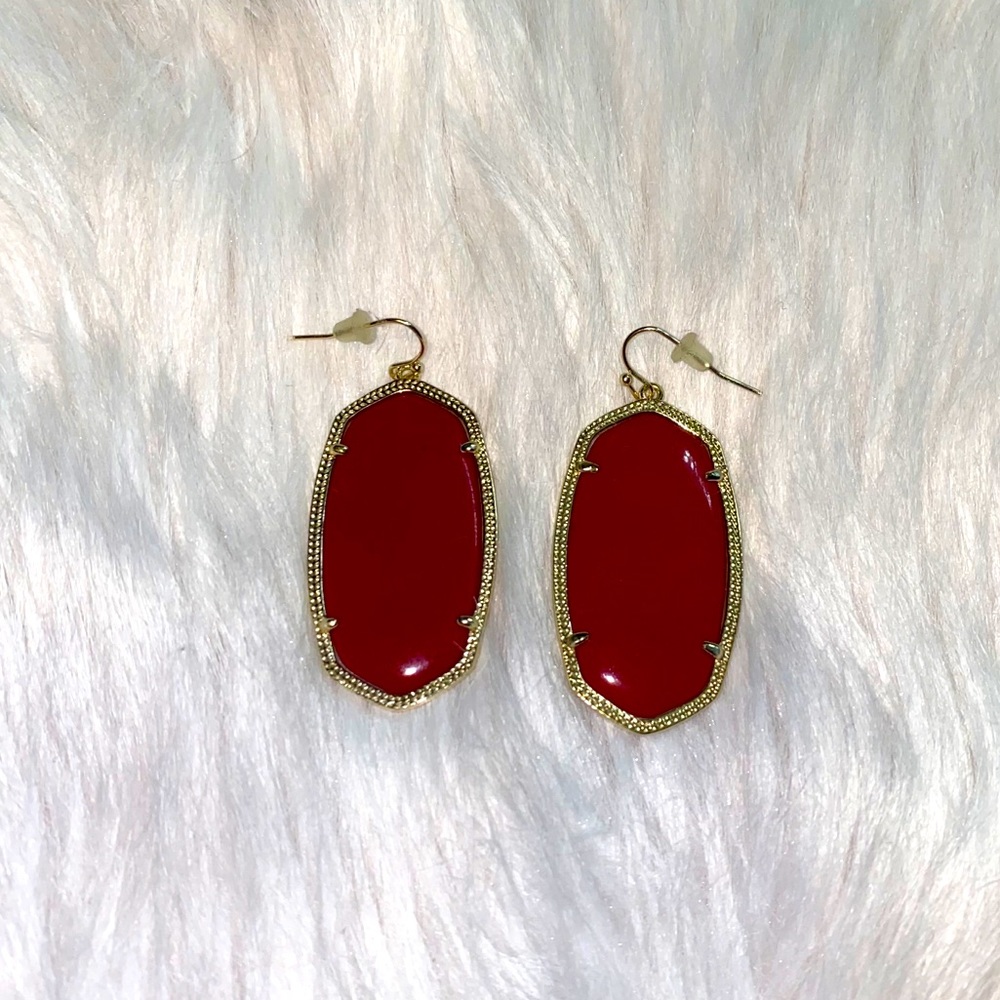 Danielle Kendra Scott Earrings